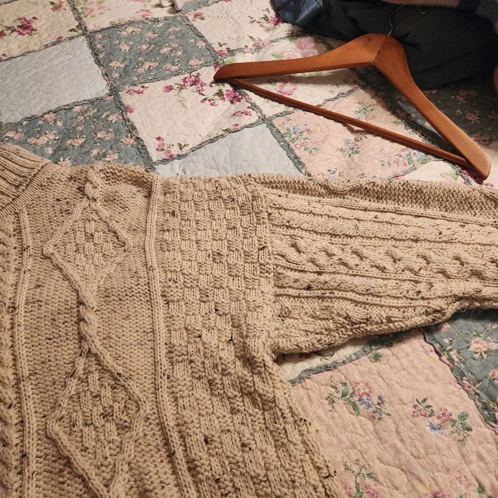 Callan Wool Sweater NWOT - Picture 8 of 16